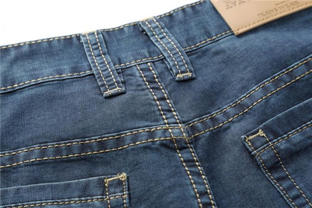 Knelange Denimshorts