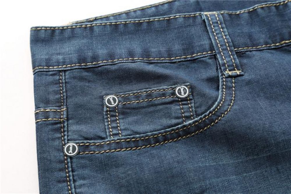 Knelange Denimshorts