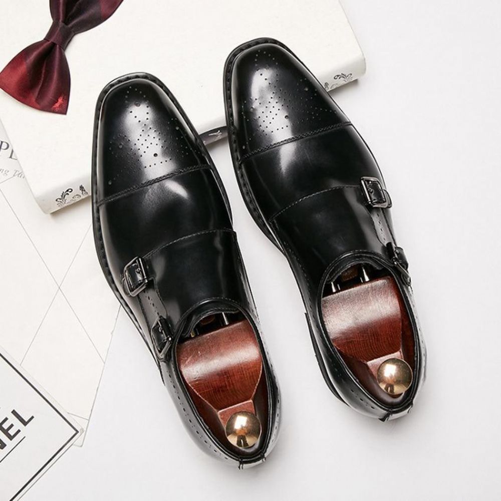 Oxfords Med Dobbel Spenne I Ekte Skinn I Britisk Design